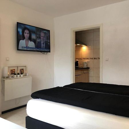 Prive Apartment With Use Of Outside Jacuzzi 아펠도른 외부 사진